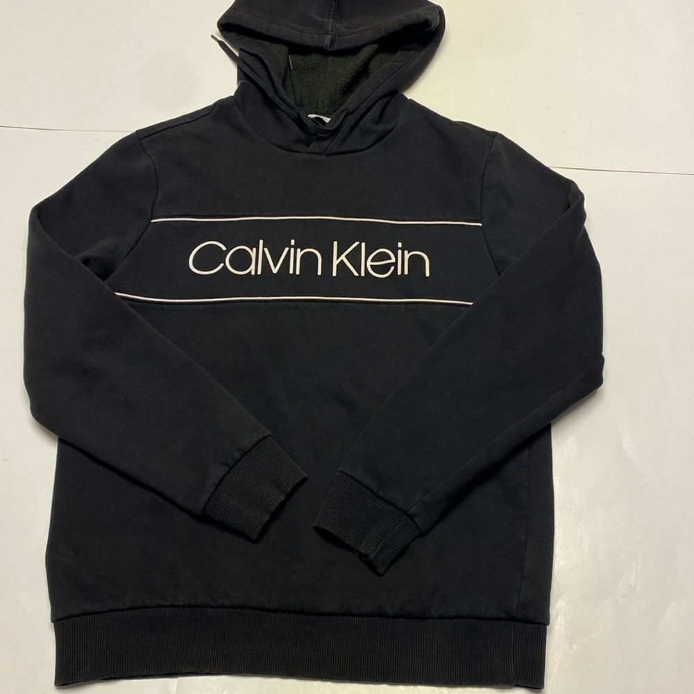 CALVIN  KLEIN MENS LONG SLEEVE ICONIC LOGO PIPING PULLOVER HOODIE